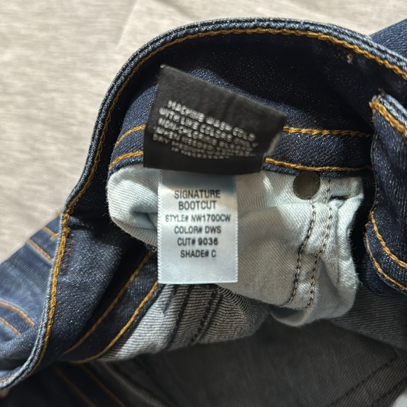 Hudson signature bootcut size 28 - Picture 6 of 8